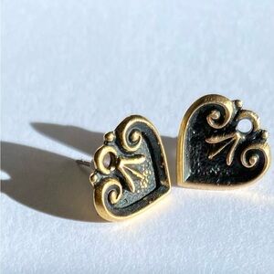 Chic Vintage Stud Gold Heart Pierced Earrings
